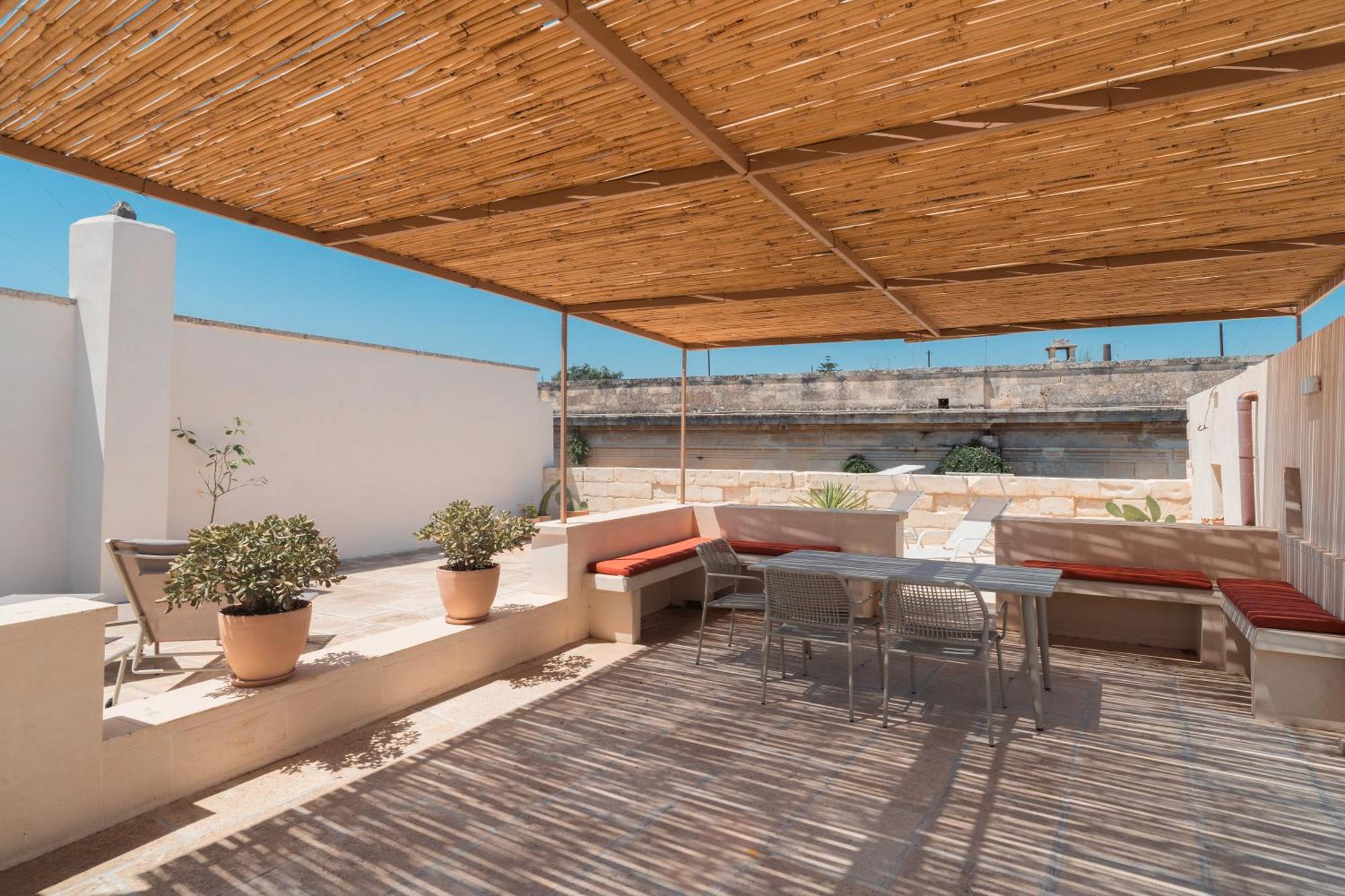 Margherita Apartment & Rooftop By Residence Colibri Lecce Exterior photo